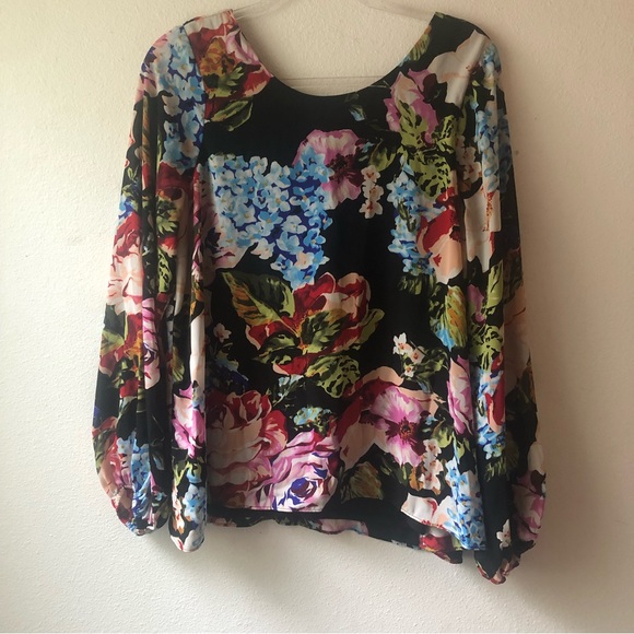 Show Me Your Mumu Long Sleeve Floral Scoop Back Top Size Large - Picture 2 of 6
